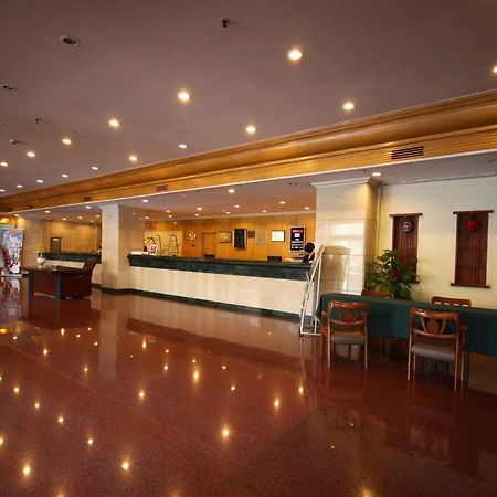 Hampton By Hilton Dalian Zhongshan Exterior photo