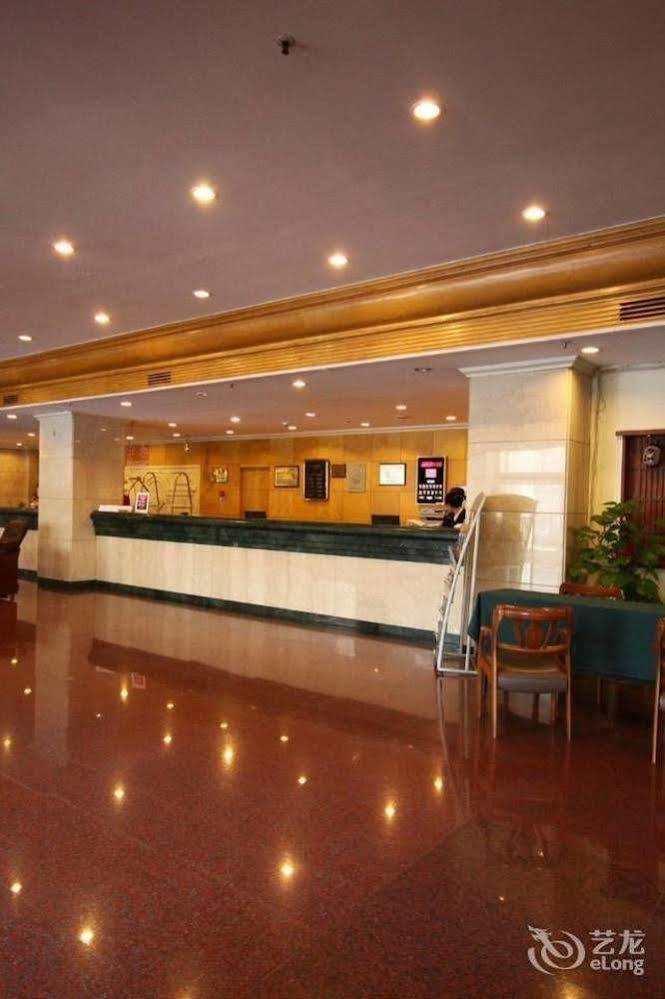 Hampton By Hilton Dalian Zhongshan Exterior photo