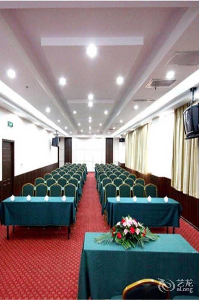 Hampton By Hilton Dalian Zhongshan Exterior photo